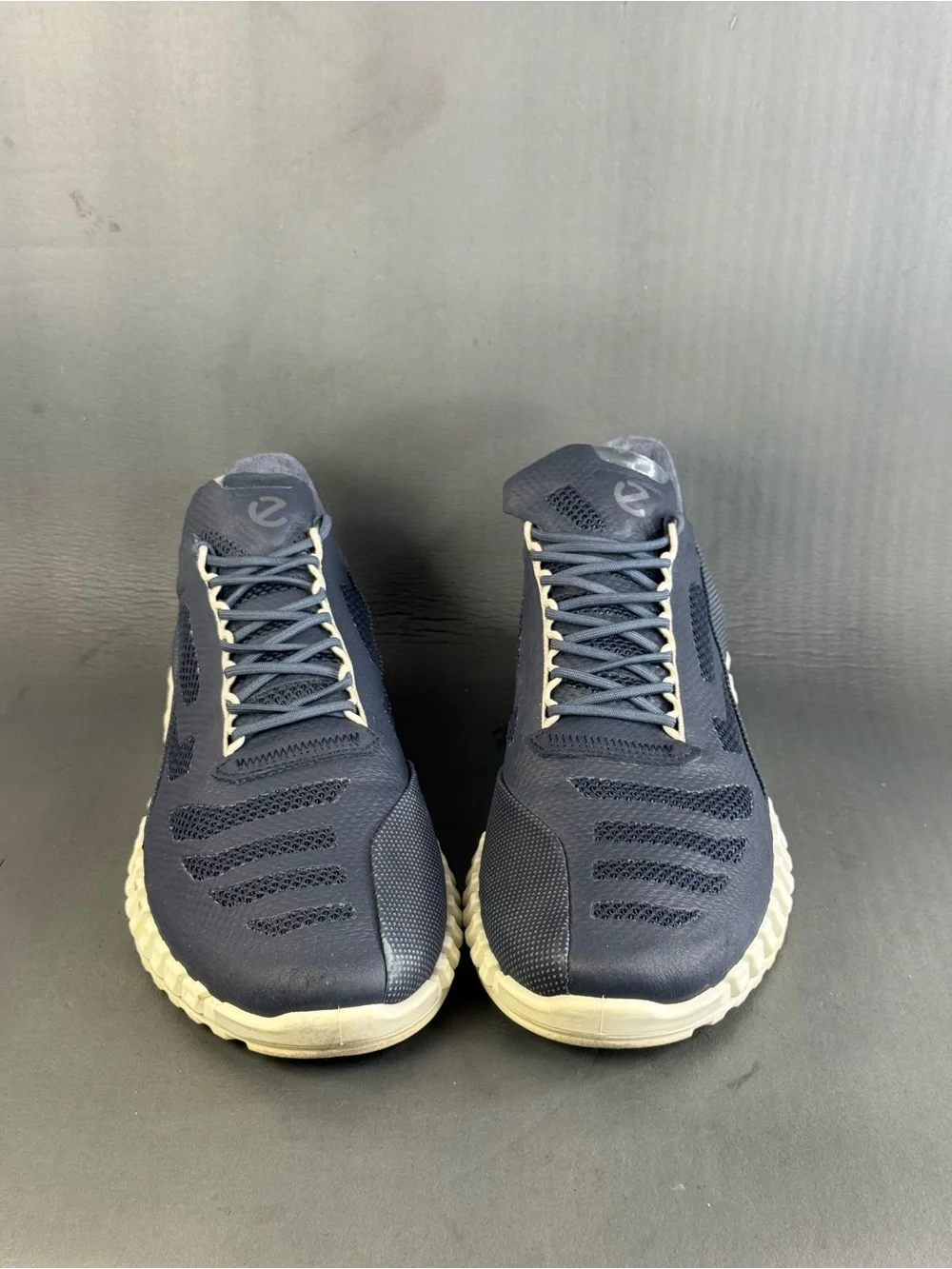 ECCO Men's Zipflex navy blue sneaker shoes men’s size 10-10.5